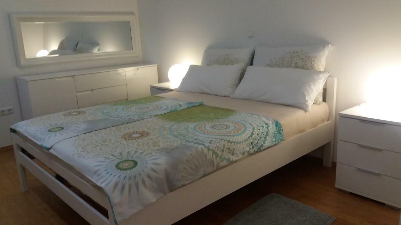 Mary Apartment Zadar Bagian luar foto